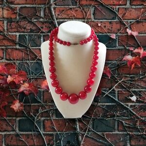 VTG Long Elegant Graduated Vibrant Red Beaded Necklace